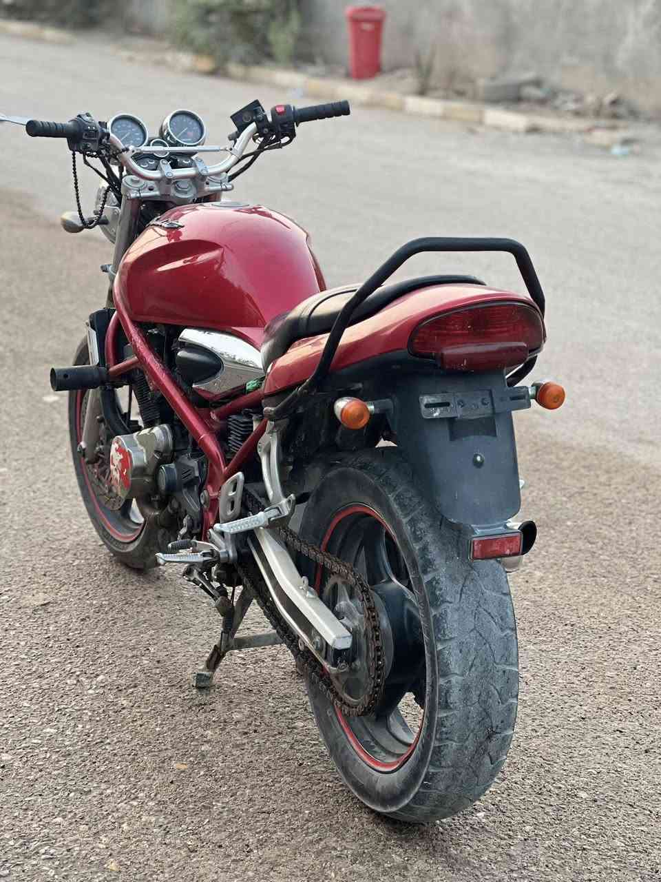 السلام عليكم دراجه بطح باندا كرستال ادوات دراجه جديده مراوس بيراني جديد آوراق الي عنده مراوس ينزل صوره ***********
