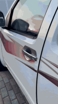 نيسان نيفارا  2013   السعر ١٢٠ الاستفسار اكثر الاتصال07700144040