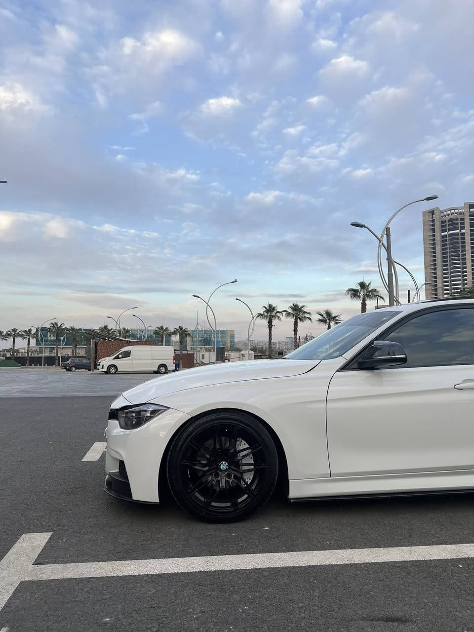 Bmw 330i 2018
بسم الله الرحمن الرحيم

سلام عليكم 

Bmw 330i 2018

وارد الماني

سيارة ماشاءلله جاهز مابي ١ دينار مسروف

سيارة بس بونيت مصبوغ ويا ٤ مكان صغير pdr

بدون دواخل

ايرباگ بس ستيرن 

ماشي ١٠٠ الف مايل

سعر سيارة ١٧٠ ورقة و مجال

رقم تيليفون

***********☎️

واتساب أكو

مكان سيارة اربيل
