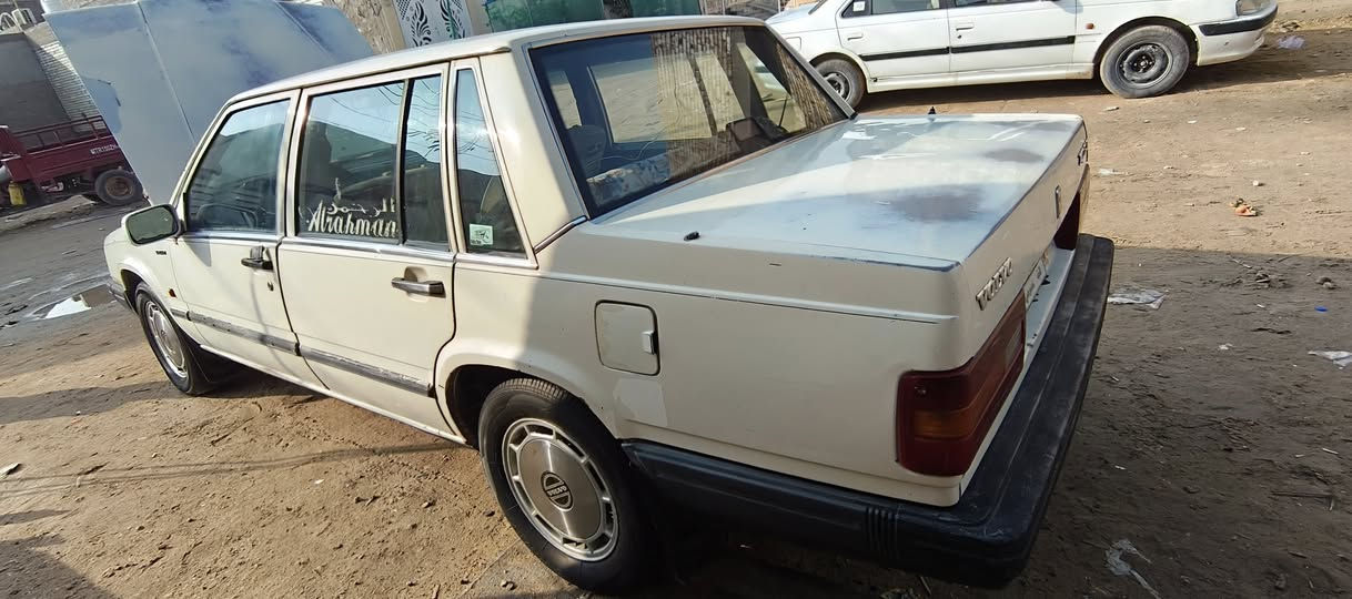 السلام عليكم موديل 90رقم نجف تحويل ثاني يوم سنويه ساقطه كشر مكفول كير محرك جدد السياره خير من الله مكلف بنشر ***********📞
