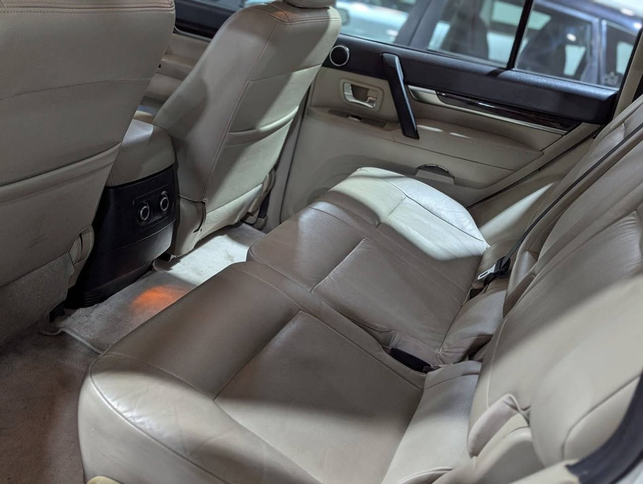 بسم الله رحمن رحيم
سلام عليكم 

الباجيرو

موديل:2010

مواصفات:حبتور فول (امبليفاير) 

ماشية:108000كم حقيقي دعامية إلى دعامية بشرط گير و مكينة بشرط

صبغ:بدون صبغ و بدون ضربة حتى السبير ما نزلت

لون:ابيض حليبي

مكينة:3.8  

سعر: قم بإجراء مكالمة هاتفية إذا كنت عميلاً.

عنوان:سليمانية

رقم تليفون: ***********
