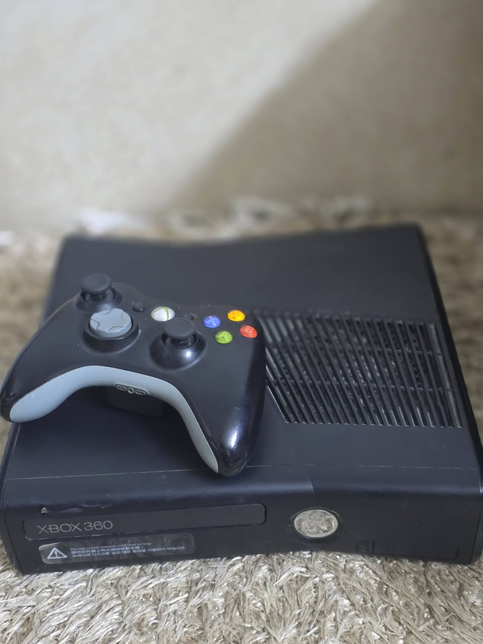 اكس بوكس 360 كلش نضيف ويا يده وحده ومحوله و HD  مابي عيب بيها العاب خير من الله وسعره 125 وبي مجال بسيط


**إذا كنت صاحب هذا الإعلان وتريد حذفه لأي سبب، رجاءا أرسل رسالة إلى الدعم الفني**