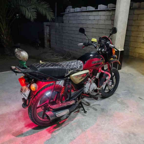 يالله بوكسر مديل ٢١ دراجه نضيفه وحلوة معدل شلعه فول مكنيه مفتوحه  مكان ديالى كنعان الشلالات اوراق مابي بس نطيك ضمان من سرقه ومن كلشي سعر ٨٥٠ وبي مجال خاص مغلق هاذه رقمي‏‪***********‬‏
