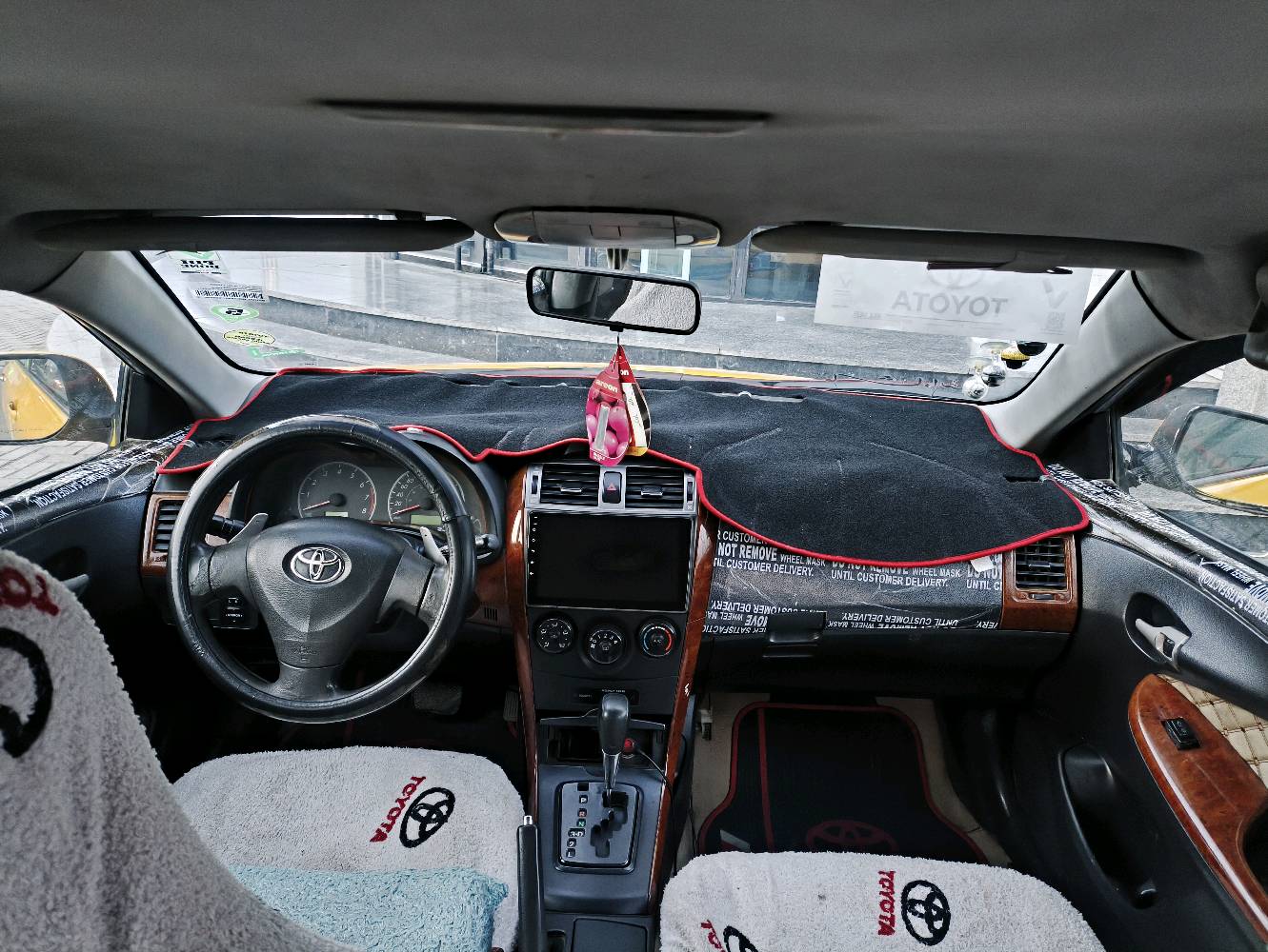 سلام عليكم كورلا للبيع مكلوبه سياره كله معجون موديل ٢٠٠٨ سنويه لل ٢٠٢٧ غرمات نقابه مصفر تبريد تدفئه مايشتغل بطاقت بانزين مابيه رقم بابل مشروع وطني السياره بكركوك و صاحبها بكركوك تريد وكاله تريد تحويل السياره مكلوبه لاتجي تكلي شبيها مابيها السعر ٧٠ وبيها مجال 