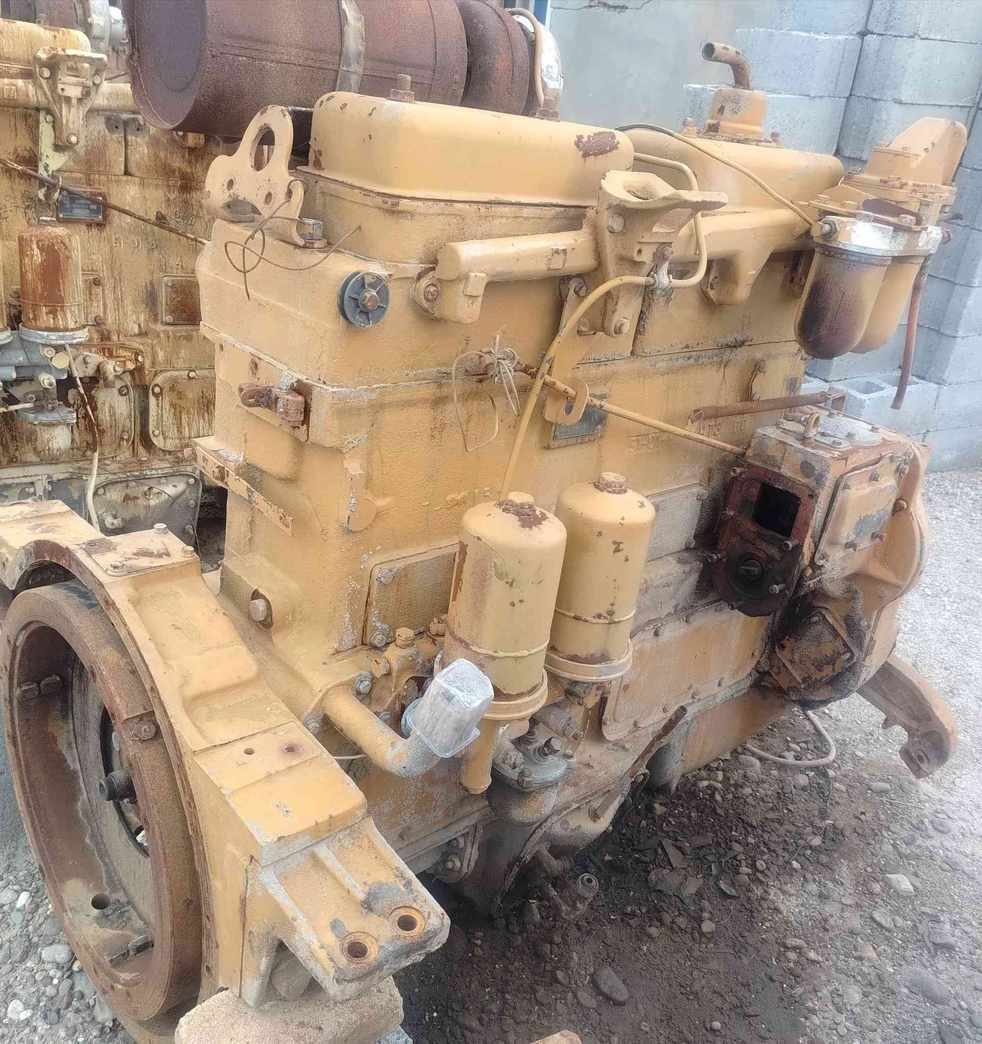 محركات روسي للبيع سعر المحرك ٢٨ ورقه ***********
