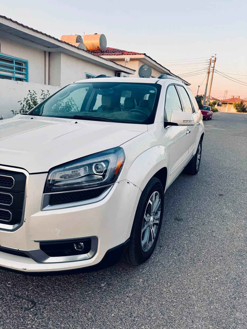 للبيع
جمسي اكاديا 2013خليجي وكاله المنصور 
فول مواصفات 1/1 ltz مواصفات دنلي 
محرك (3600)جديد 
4*4
سقف بانوراما سياره جاهزه للاخير بدون دبنار مصرف حته كتلوكات الشركه بيها تخم تايرات جديد باتري جديد محرك وكير جديد كهربائيات بالشرط تبريد مركزي 3قطع ثلج ❄️ 
7راكب ،سياره بدوه حادث فقط باب خلفي السكن  صبغ اثر شخط ،رقم وهزه وفحص وسنويه كلها جديده وبأسمي تحويل بشرط رقم اربيل مكانها اربيل
السعر 120 $ شراي اتصل وتدلل 
للاستفسار ***********/ ***********
