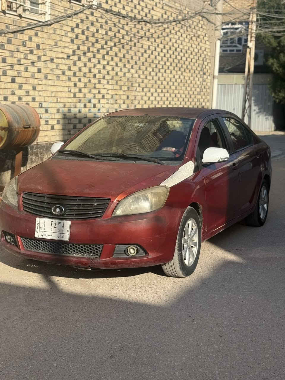 يالله اللهم صلي على محمد وآل محمد
سياره كريت ويل فولكس مديل12
سنويه نافذه ب23 شهر12  كير عادي مكينه بلاديه 
كفاله من صبغ وضربه وتبديل كلج جديد تبريد تدفئه سياره كهربائيات كلشي شغال ع وضع شركه مري سلايت سنتر لك حساسات ماطور لايتات ستوب بريك كلشي شغال شاشه منضومه زنون ترايك للبصره عندي فيديو لسياره رايح بيه للموصل 
سعر سياره 43 مكاني نجف رقمي
***********
