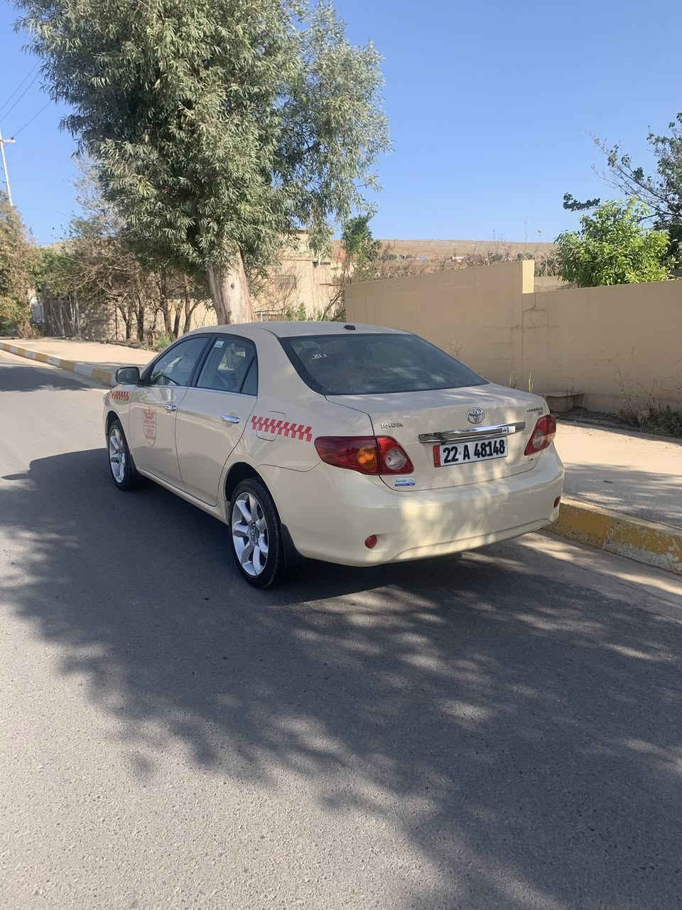 تۆیۆتا کرۆلا مۆدێل 2010 وەک شەریکە ماوەتەوە بێ بۆیاغ یەک پەڵە ساردی بەسەر بۆنیتەکەوەیە پشتو پێشی کەپسە قنجی دەبەی ئاویشی نیە هەردوک دەعامی بیلاد شەریکەی ماوە گێڕو مەکینەی بەشەرت نۆزڵی بیلاد تەکسی مەکینەی بیلاد تەکسی نەکراوەتەوە هەزەو سەنەوی ڕەقەمی نویە هەتا 2029 بەناوی خۆمە 
***********
