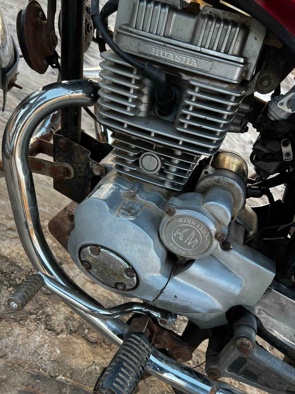 السلام عليكم
دراجه جونده محرك شرط ما مفتوح موديل15
أوراق اصولي 
نقص كهربائيات والنمره الثالث يفلت 
السعر 300 وبيها مجال قليل
***********
