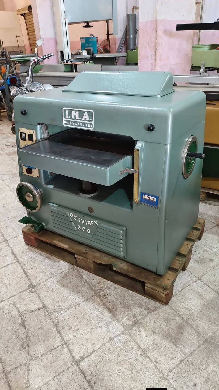 دبل انجليزي حجم 63 شرطه الضمان ما ابي اي عيب شراي يخابر***********
