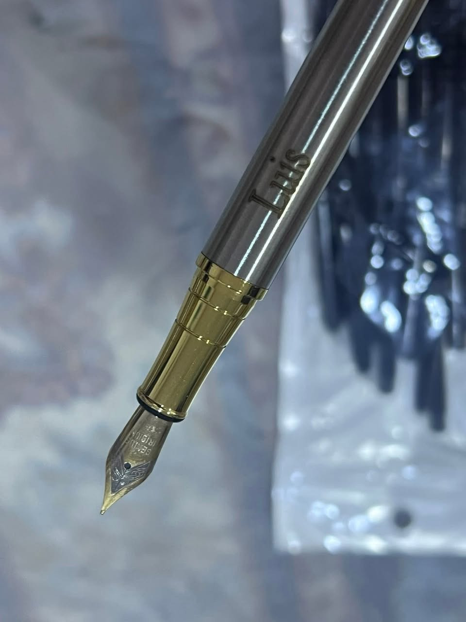 قلم نبالة حبر جيني ايريدوم كوالتي عالي انتيكة ويا احبار متخلص منا ل ٢٠٤٠ 😁😁 ٢٠ الف اول تم


**إذا كنت صاحب هذا الإعلان وتريد حذفه لأي سبب، رجاءا أرسل رسالة إلى الدعم الفني**