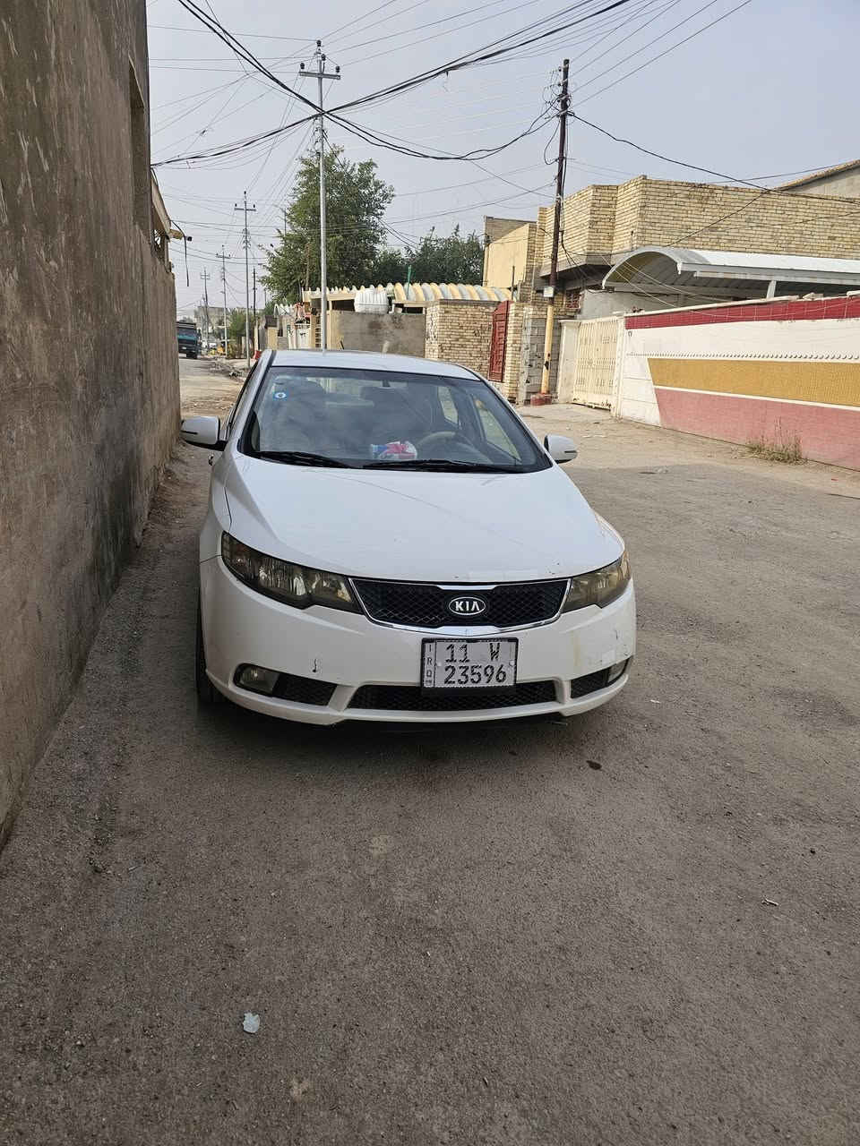 سيراتو 2013 فول مواصفات
بصمة  + 2بصمات البلادية وياهه
فول تحكم ستيرن +شفتات
محرك 1600
شاشة اندرويد 
ويل كب
محرك وكير ع وضع الشركة 
بيها بابين صبغ وربع من الجنطه بدون دواخل 
فقط صبغ
السيارة جاهزة من كل النواحي سعر  98
***********
