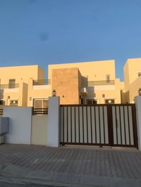 مجمع بيتي (الزون الثالث) • ٢٠٠م • تمويل