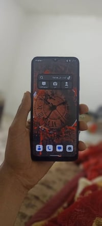 ايتل ذكره • ١٢٨ جيجا رام ٨ • شاشة بيها خطوط