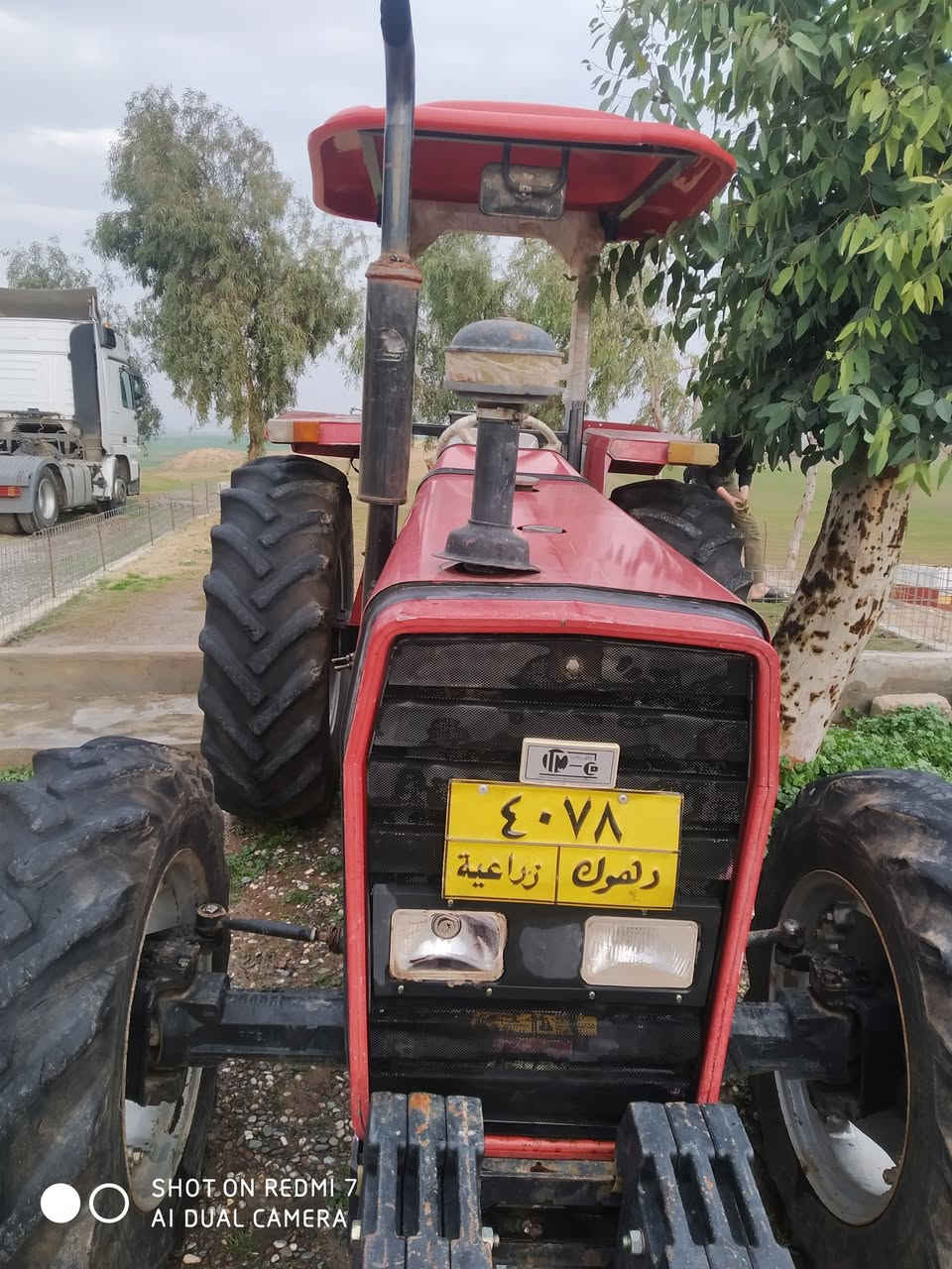 ام تركتوره بو فروشتنه هنو كياني به شرته موديل. 2013  رقم. ***********
