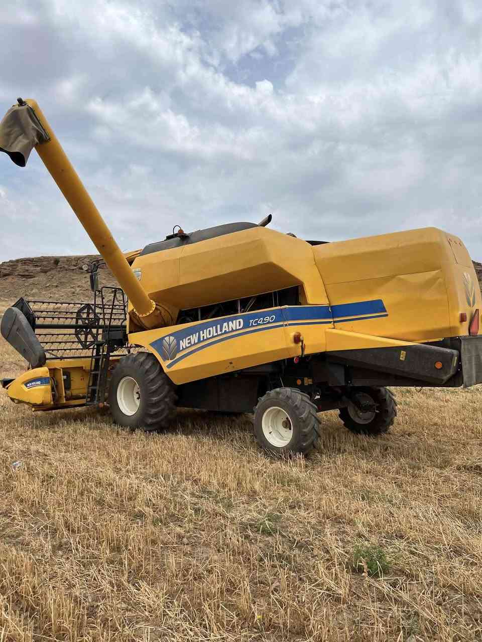 بۆفرۆشتن
دەراسە دۆلفین 
مۆدیل 2015
فولمواسەفات بەس لحابنیە
تەبلا 15
4بەلەمە
شوێن زرارەتی
رەقەمی خاوەنی حەرەبی كوردی
***********
