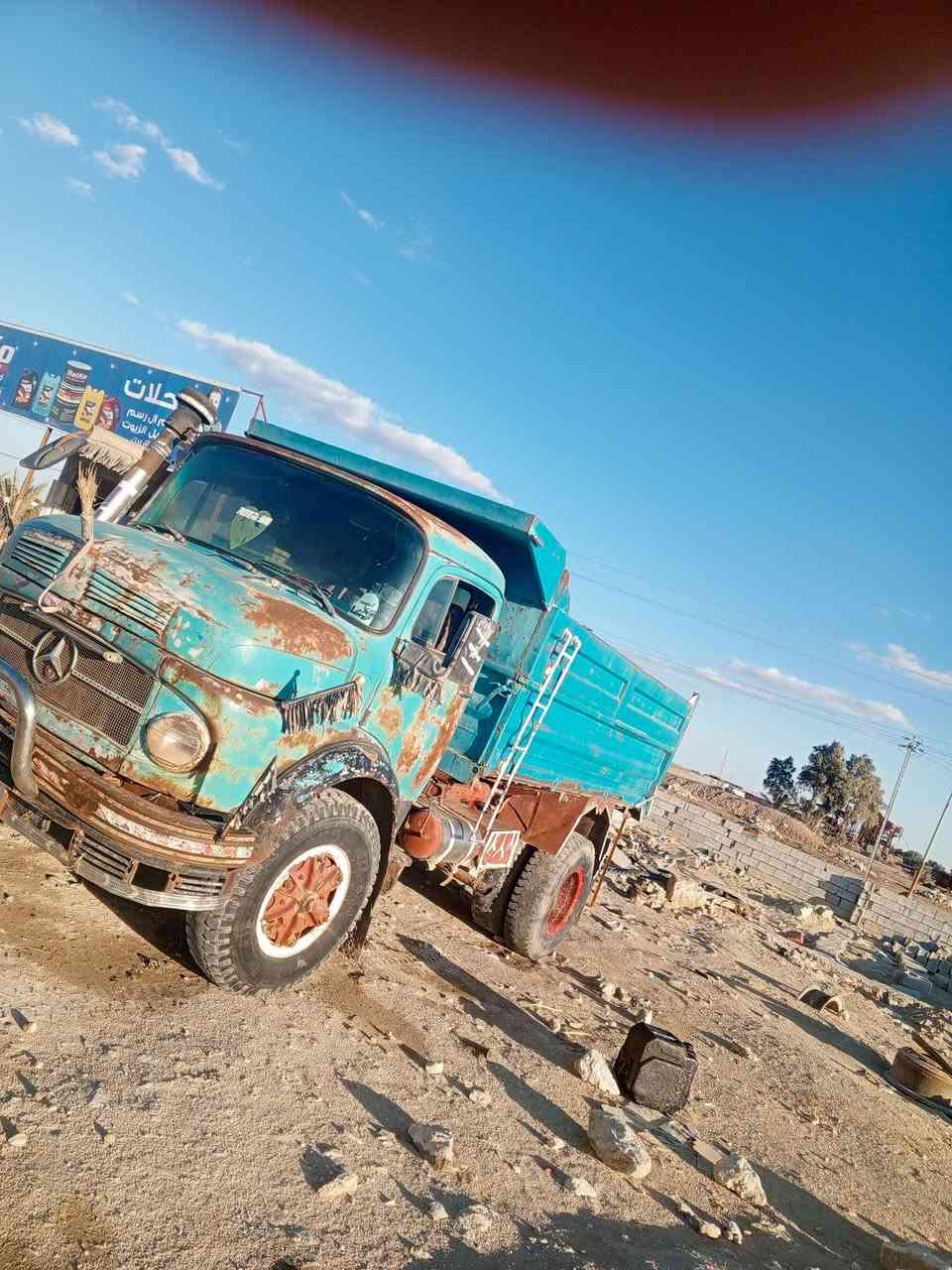 السلام عليكم 
ابردين للبيع موديل 75 قماره بلاديه
8طن محرك 82  كير اكسن شرط  تخم تاير 
***********
