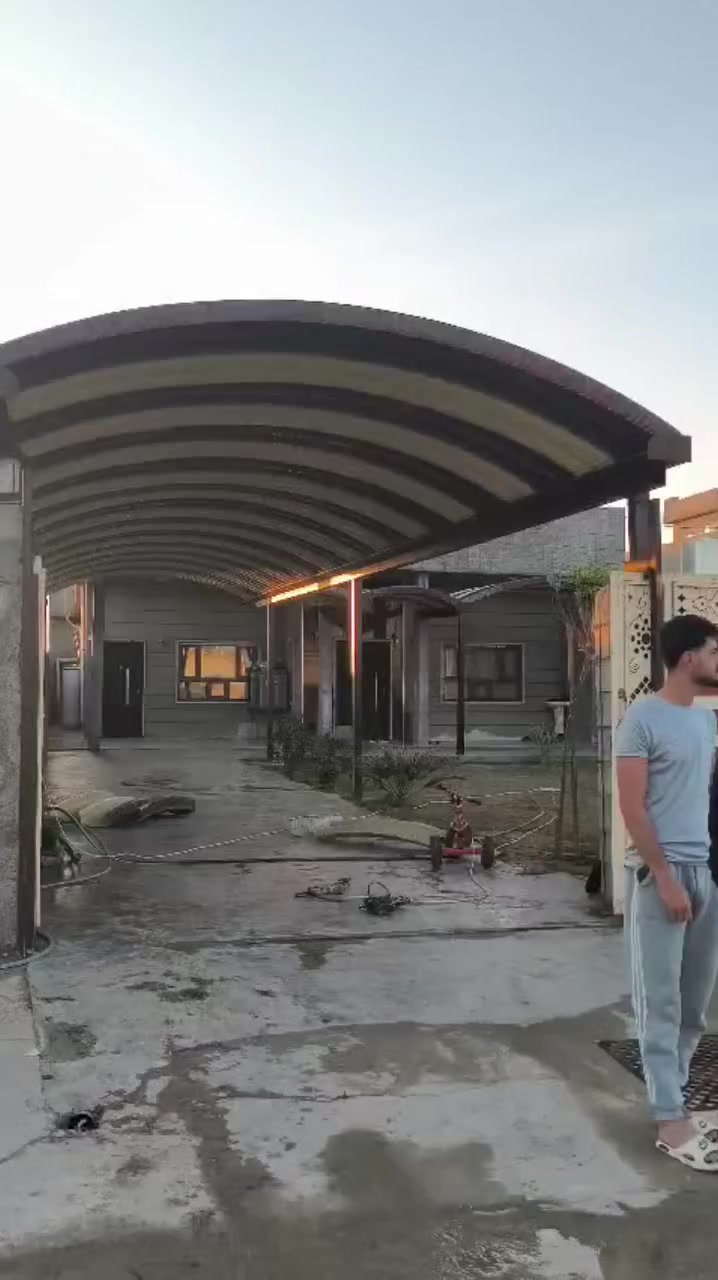 شغل اليوم سقيفه كيسبان ١٦ متر في ٤ متر
مواد ذات جوده عاليه
كيسبان 0.5بوري مربع للدنك ١٠في ١٠
سواقي مغلون ٢ملم يعني انسى الزنجار وتاكل الحديد
 سعر المتر المربع 26الف كرسته وعمل للاستفسار والتواصل ***********
