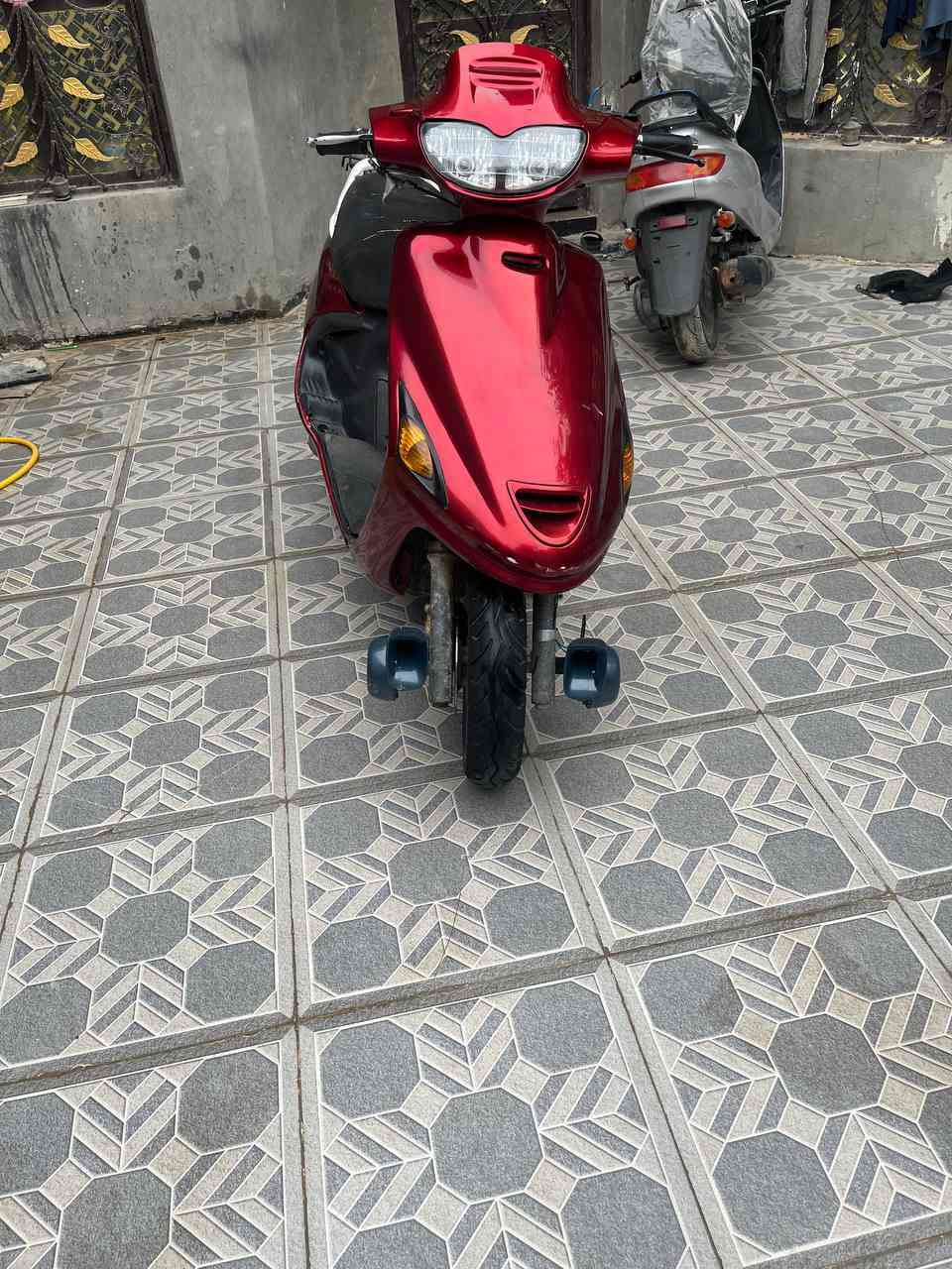 دراجه فراشه للبيع كفاله عامه كل نقص مابيه مجفته ولفات مراه واحده نضيفه دراجه للبيع  سعر 300بيه مجال بعد رقمي للتواصل ***********
