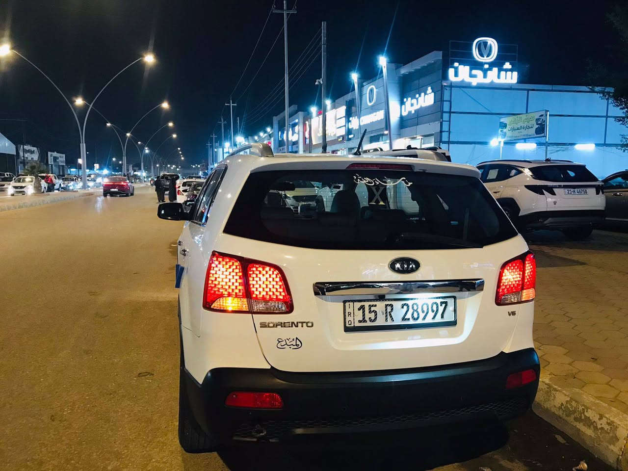 السلام عليكم ، مكلف بالنشر ،،،،سياره سورنتو للبيع موديل 13خليجي رقم انبار دولي ،تحويل مباشر  مكفوله كفاله عامه من صبغ او ضربه ،بيها فقط بارد بسيط مكينه 6 سلندر بلاديه 7راكب 3قطع تبريد تدفئه كله شغال  تحكمات استيرن تخم تاير ،اشاره مرايه شاشه كامره حساسات خلفيه بلادي تحويل مباشر    السعر 170 وبيه مجال بسيط ،مكانها الرمادي القريه العصريه ،،للإستفسار اتصال،، ***********
