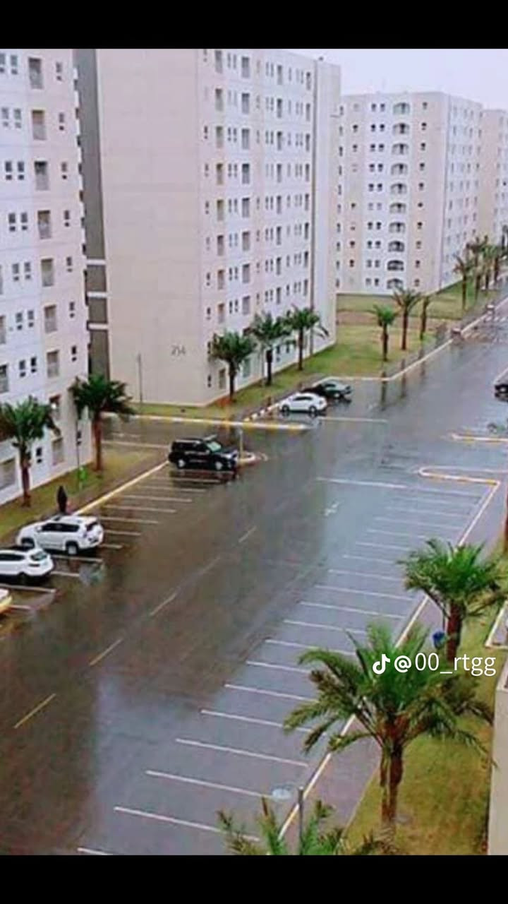 للبيع140غربي  مجمع A4 طابق4 استلام مباشر بيها كاونتر تفصال تخم قنفات 5سبالت غرف نوم بيها ديكورات مغربية مدفوعة كاش تتكاتب وياه صاحب شقة يحولها مباشر باسمك 
***********
