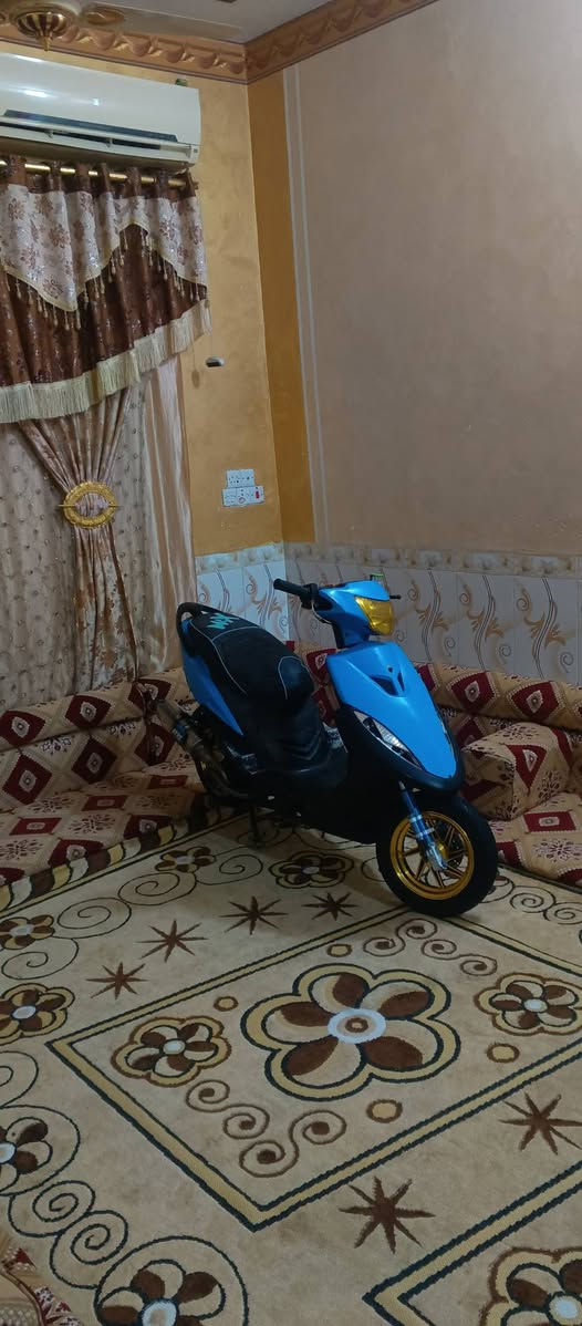 السلام عليكم دراجه ماكسس عدلهه للبيعع دراجهه مزودهه دبلاتت رياضيي وصالنصه رياضيي ويالهه رياضيهه وسلفف رياضيي ولشاصيي تونيي صابغهه صبغ عامم دراجه عوزهه بسس ضبط كهرباأياتت 500وبيهه مجالل قليلل ***********
