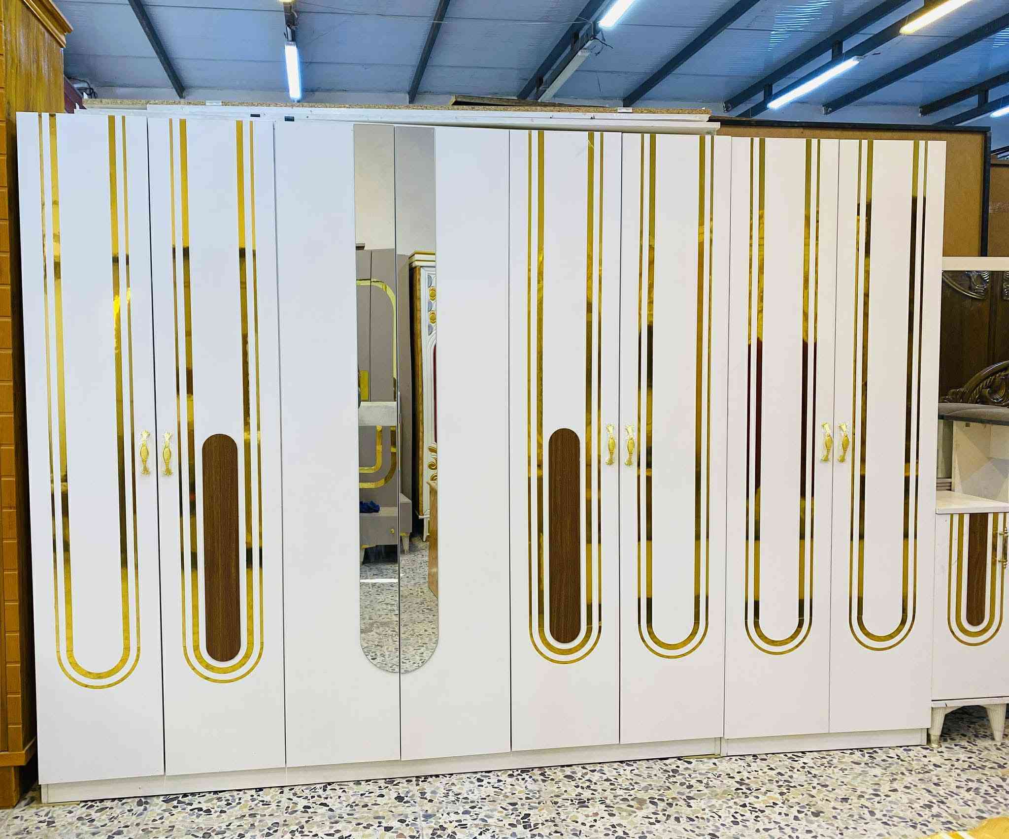 غرفة نوم مستخدمة نضافة 95%
عدد القطع 10
نضام بيبان 
كنتور طفل اضافي 
لون مميز 
سعرها 700/750قفل🔥😍
شد و نقل داخل بغداد مجاني***********
