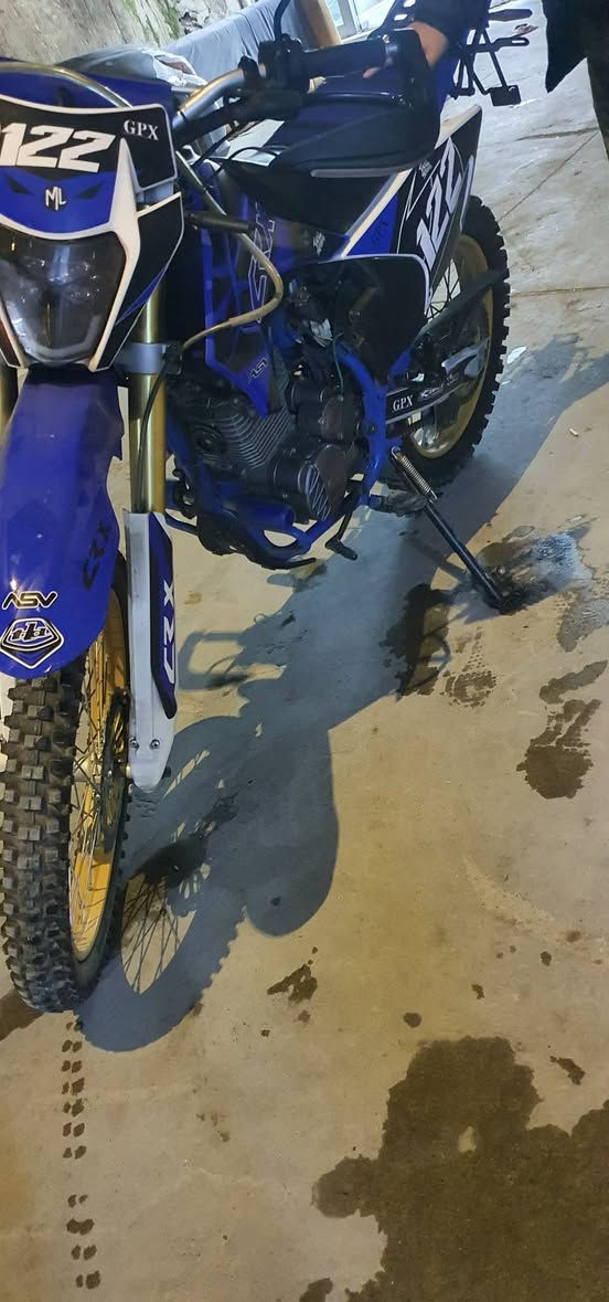 للبيع وحش الجبل.. CRX موديل 2025 🔥
​لعشاق القوة والمغامرة، ماطور CRX بقمة النظافة وبحالة الوكالة:
​حجم المحرك: 300cc (عزم وقوة بالصعدة)
​الموديل: 2025 (أحدث إصدار)
​المرفقات: أوراق كاملة ومنفيس موجودة.
​الحالة: الماطور جاهز من كلشي، دق سلف واطلع للجبل.
​📍 العنوان: كركوك
السعر والشراي يتصل وما نقصر وياه
📞 للاستفسار والاتصال:***********
