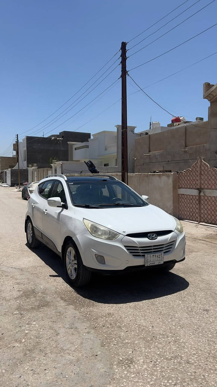 توسان خليجي 2013
ماشية 174,000km وقابل للزيادة ، سيارة مال جناي

مواصفات :-
بانوراما وتحكمات ستيرن جهة وحدة
كشنات قماش تحكم يدوي
كاميرا مدمجة مع المرآة الوسطية 

تفاصيل الصبغ مرفقة بالصور ، وكذلك بيها نقوصات بسيطة ، ألبانوراما ماتفتح تحتاج صيانة وكذلك الكامرة ايضاً ، السيارة سياقتها كلش مرتبه وناعمة 

السعر المطلوب ( 13,200$) السعر قابل للتفاوض
رقم بابل والتحويل اضمنه الك ♥️.


**إذا كنت صاحب هذا الإعلان وتريد حذفه لأي سبب، رجاءا أرسل رسالة إلى الدعم الفني**