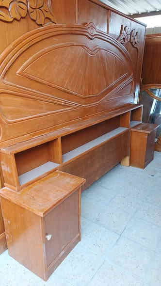 غرفة عراقية المكان خلف المستشفى العام للاستفسار عالرقم ***********
