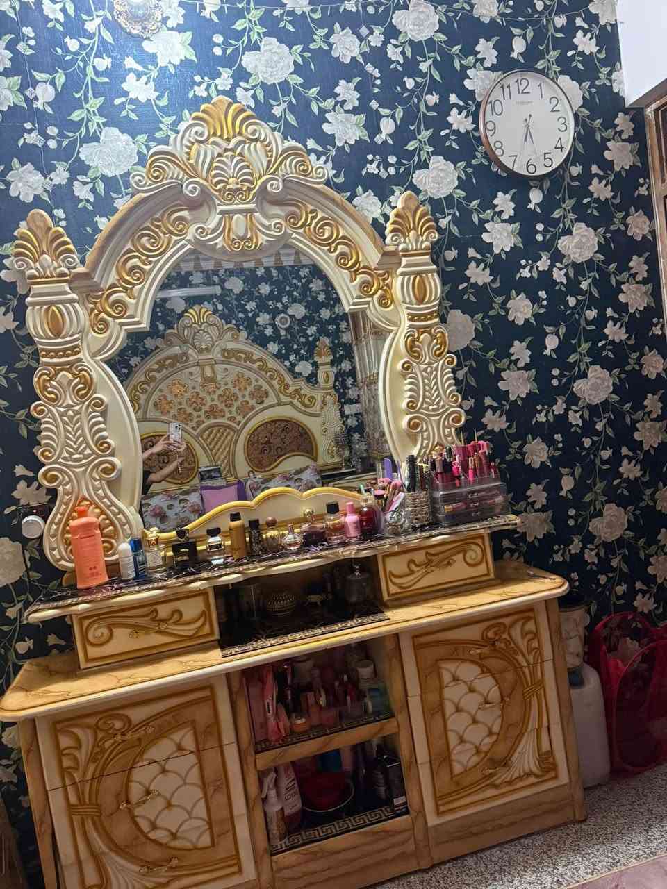غرفه نوم للبيع نضيفه وزاويه مالته موجوده فقط بس جامه الكنتور. مكسوره   السعر 750العنوان الشالجيه


**إذا كنت صاحب هذا الإعلان وتريد حذفه لأي سبب، رجاءا أرسل رسالة إلى الدعم الفني**