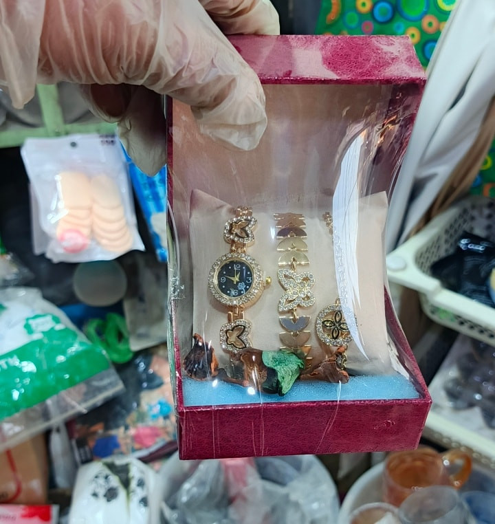 هدايا عيد❤️🩷💞💕 الحب 
السعر 8  الاف 
0️⃣7️⃣8️⃣1️⃣7️⃣3️⃣7️⃣5️⃣1️⃣1️⃣3️⃣
العنوان الديوانيه شارع سالم مجاور مخبز الف عافيه


**إذا كنت صاحب هذا الإعلان وتريد حذفه لأي سبب، رجاءا أرسل رسالة إلى الدعم الفني**