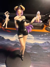 مجسم • ٢٣سم • اطوني بي