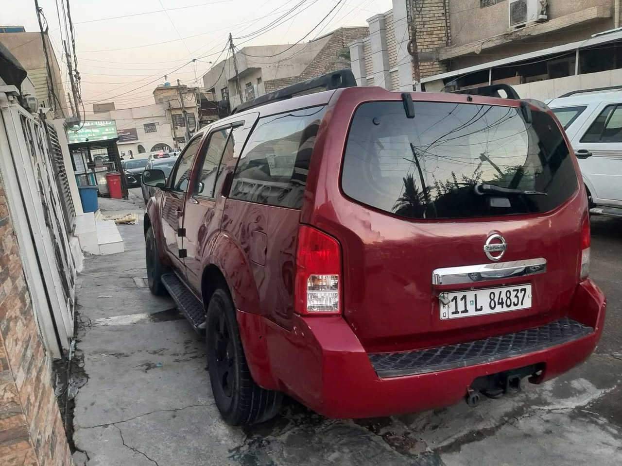 سلام عليكم 
من رخصت لادمن 
عندي سيارة نيسان باذفندر موديل 2008
وارد امريكي رقم بغداد جديد انكليزي 
بيه مكانات صبغ باب خلفي ايمن مع جاملغ خلفي ايمن حادث أمريكه 
محرك وكير شركة وبيه منضومه غاز 85 لتر 
سعر 68 ورقه وبيه مجال 
مكان سيارة دوره الميكانيك قرب لحوم آسيا 
للتواصل *********** بغداد, العراق
