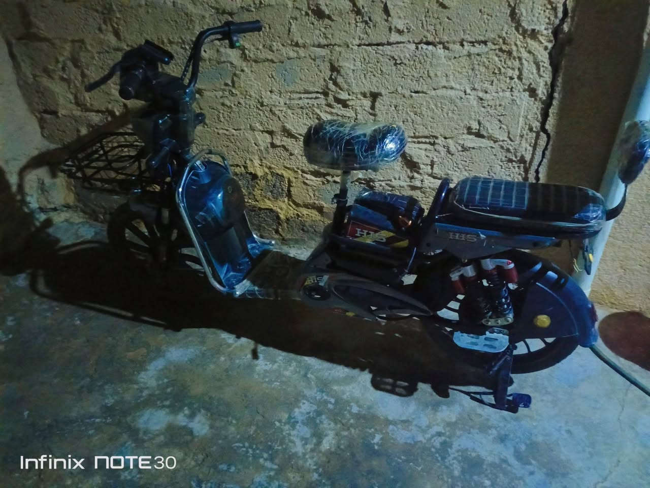 دراجة نوع HS ٢٠٢٥  شحن للبيع بطاريات  زينه كامله فقط اشاير خلفي ماكو مكاني غالبية منطقة سيف سعد ٢٥٠ اوبيه مجال قليل


**إذا كنت صاحب هذا الإعلان وتريد حذفه لأي سبب، رجاءا أرسل رسالة إلى الدعم الفني**
