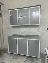 كاونتر ألومنيوم • متر ونص • طباخ ٤ عيون