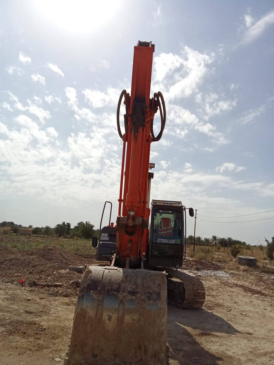 السلام عليك حفار للبيع 2014 البصره قضاء قرنه ***********
