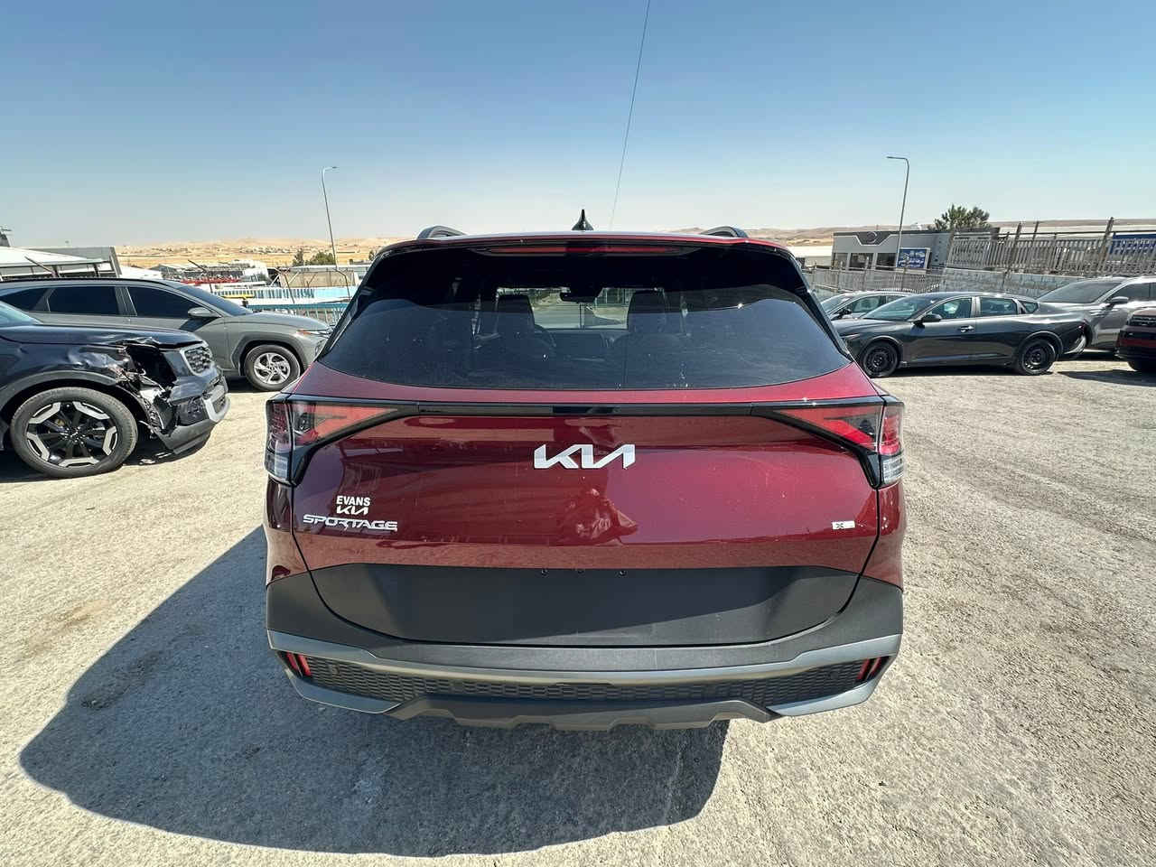 بسم الله الرحمن الرحيم                                 

نوع السيارة🚘✅ كيا سبورتج X-LINE /  الموديل 2024.     

حجم المحرك🚕🚕🚕2500🚦🚦.                                                                  

.                
  مواصفات السيارة (بنوراما/  كشن كهرباء/ وجنطه كهرباء)🚘
السيارة موجود ✅بالاردن  🚗المنطقة الحرة الزرقاء                    

الضرر واضح بالصور ✅  🚘السيارة تشتغل وتمشي.   

الاستفسار او التصال  على الرقم  ***********             

او مراسلة واتساب على الرقم الاردني 00962797080658. 

عنوان المعرض🛣️🛣️⬅️شارع 18 شمال المنطقه  الحرة🚗🚗🚗.                                          
 
السيارة🚘🚙مكفولة من الصبغ✅✅✅🚦🚦
