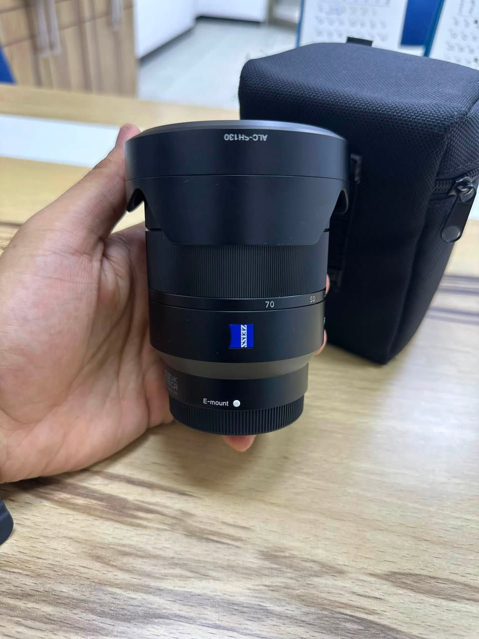 عدسة سوني للبيع او مراوس نظافة ١٠٠٪؜

Sony FE 24-70mm F4 ZA
مراوس بعدسة 24-70 سيكما 
*********** واتساب
