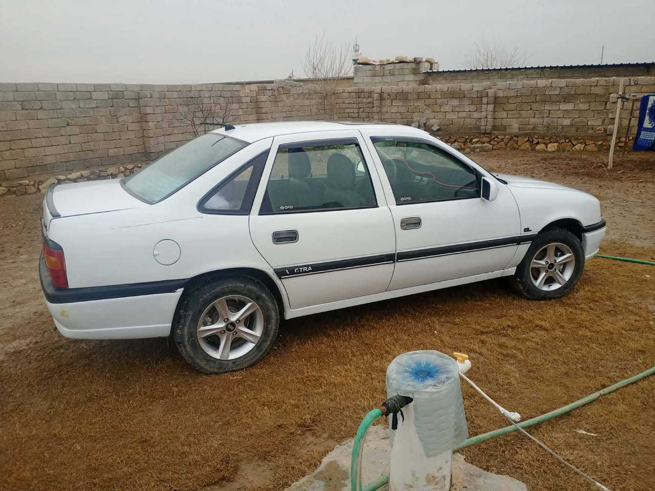 فكترا حجم 20اوتماتيك موديل 92رقم دولي اني الشرعي دبل رون قفل مركزي اربع تكوات داخل حيل نضيف كشنات تغليف وايرمنيه كلها شغاله طخم محرك شرط وضع شركه الشراي يتصل ***********
