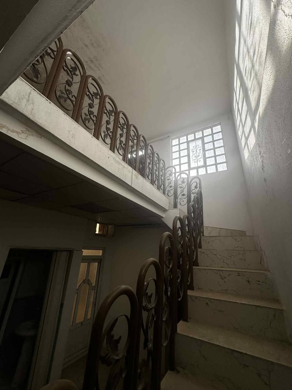 بيت للبيع في حي الاخاء ١٥٠ متر طابق واحد للاستسفار الاتصال واتس اب
***********
