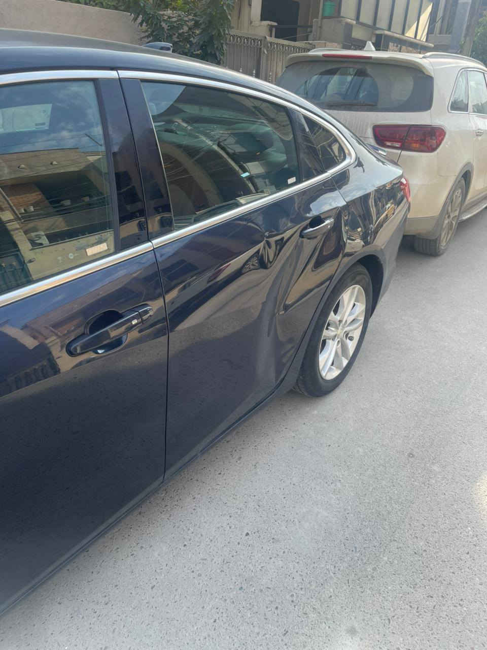 السلام عليكم
ماليبو وارد امريكي - 2017 
لون حبري 

المواصفات LT
♦️ بصمه ابواب + جنطه
♦️ تشغيل عن بعد ( مشعول جيك انجن من يطفى يشتغل) 
♦️محرك 1500 توربو 
♦️مانع انزلاق
♦️كشنات تدفئه + كهرباء 
♦️تبريد قطعتين امامي خلفي بيانو 
♦️شاشه كبيره تدعم 📲Android Auto/car play
♦️كامره خلفيه دواره  📷 
♦️كروز مثبت سرعه
♦️حساس اطارات ( اطارين واكف بيهم)
♦️الجام الامامي اوتو

حادثها موضح بالصور
بإسم كردي
سنوية ساقطة
نواقصها ادامة محرك + صدر امامي خلفي + كلوبات مال عالي وناصي (كلوب وفيشة فقط)

للاستفسار *********** + *********** 
متواجد واتس اب ع الرقمين
السعر 88 وبيها مجال 
العنوان بغداد السيدية
