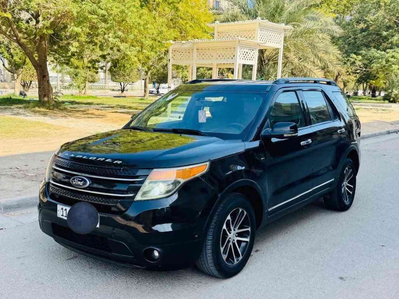 سلام عليكم 
فورد اكسبلورر للبيع مديل 2012 فئه (لمتدد)  ارقام دولي جديد بغداد مواصفات السياره 
1-اشاير بالمري
2-ثلاث قطع تبريد 
3-تحكم تبريد منفصل 
4-تحكمات الدشبول كله touc(لمس) 
5-دواخل لونين كشنات جلد 
6-شاشه كبره بلادي
السونار مرفق بالمنشور مكينه بيه خيط تبخير سعر 105 وقابل للتفاوض للاستفسار اكثر *********** *********** مكان بصره أبي الخصيب
