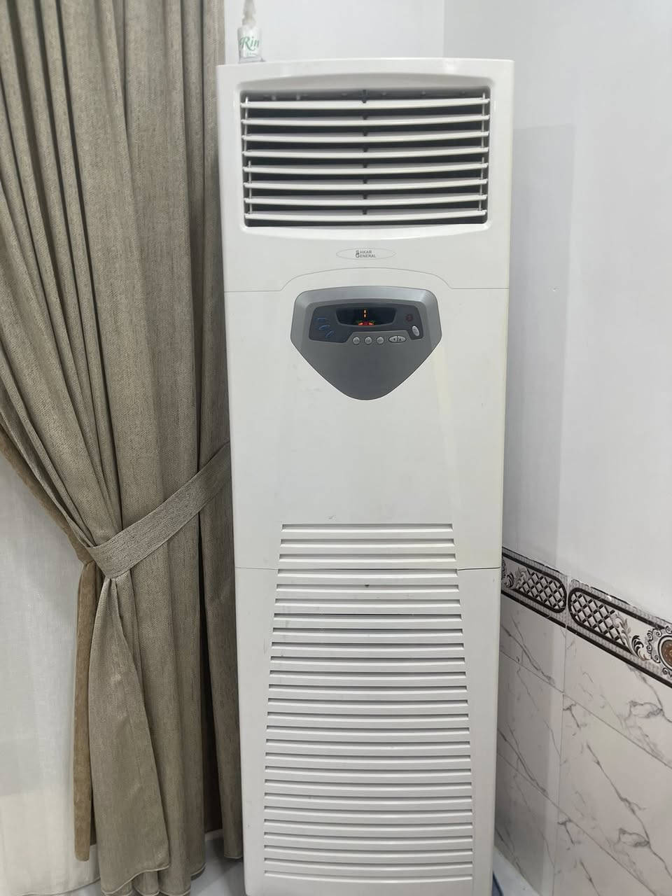 للبيع سبلت كنتوري 3 طن تبريده ثلج بشرط تاخذه على الفحص نوعيته جنرال سعره ب800


**إذا كنت صاحب هذا الإعلان وتريد حذفه لأي سبب، رجاءا أرسل رسالة إلى الدعم الفني**