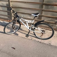 بايسكلات مستعمله متروكه للبيع جبلي حجم 26  وصغير ياباني بريك بالمكينه ...