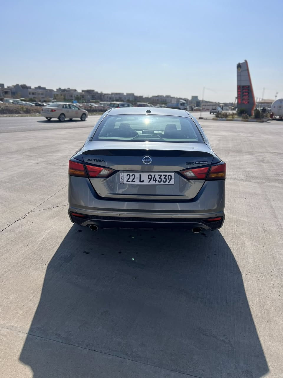 نيسان التيما 2022 sr midnight  فول موصفات كشن هيتر جلد ومخمل شيفت بل سترين سلايد ويل اسود بلادي 
بيها جاملغ خلفي مثل مموضح بل صورة صندوق مبدل بلادي بجم كبس بدون اي ايربالك كلهم شرط حجر كزوز شرط بلادي 
سيارة مكانها اربيل واتساب *********** سعر سيارة 168 ورقة بي مجال لليشتري
