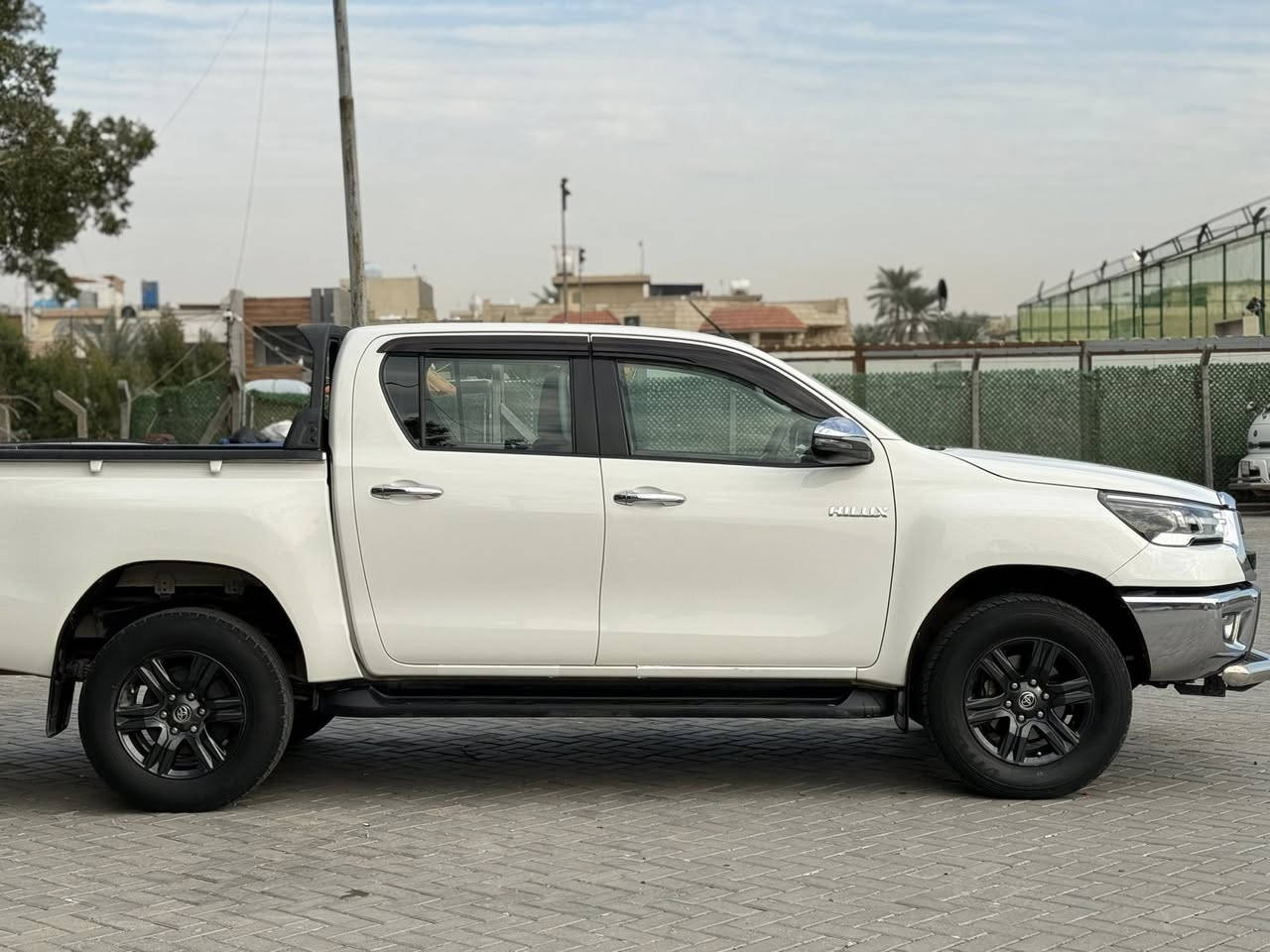 للبيع بك اب هيلوكس موديل 2021
سياره شركة جيهان عداد المسافة المقطوعه 125000 الف كيلو متر

عنوان السياره بغداد. السعر 285

***********
