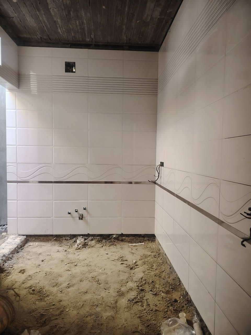 خلفه متفرغ( سيراميك ارضيه تغليف درج ) تصال ع وايساب ***********
