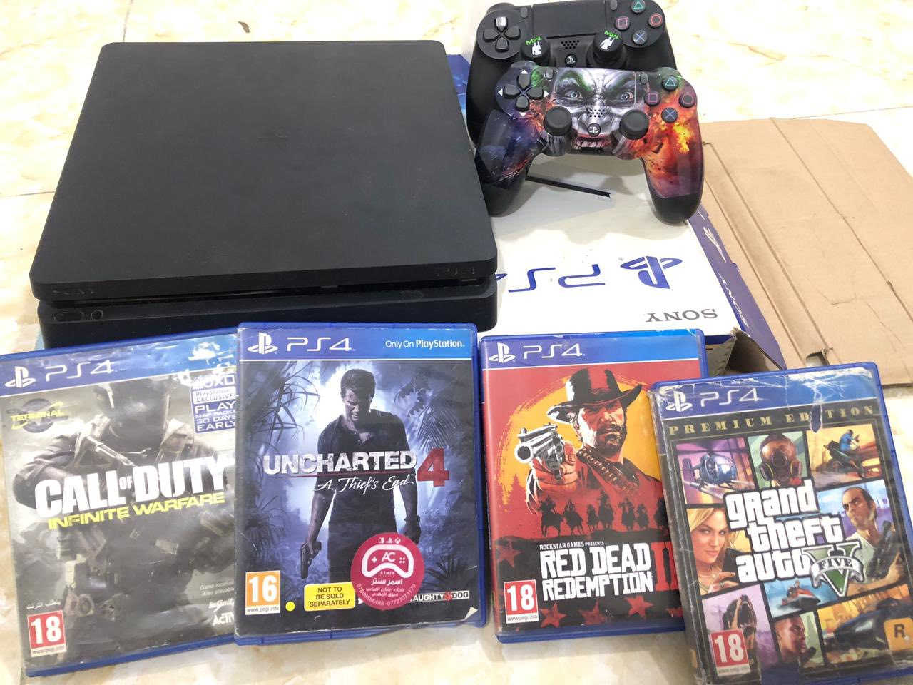 بلي فور للبيع مال باله استعملته شهر واحد فقط ملحقات كامله وياه يدات ثنين وانطيك وياه اربع العاب مثل مواضح بالصور السعر 275 وبيه مجال للشراي للتواصل واتساب هاتف ***********
