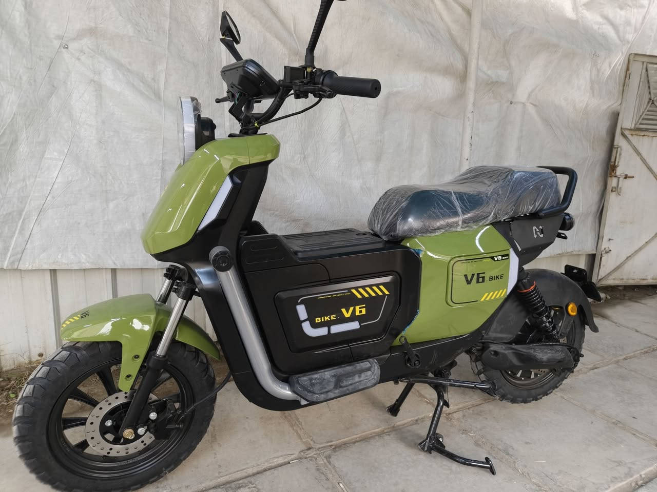 دراجه v 6
سرعه 60 حقيقي 
6 بطاريات مسطره 
جديده قبل اسبوع اشتريتها 
السعر475 قفل


**إذا كنت صاحب هذا الإعلان وتريد حذفه لأي سبب، رجاءا أرسل رسالة إلى الدعم الفني**